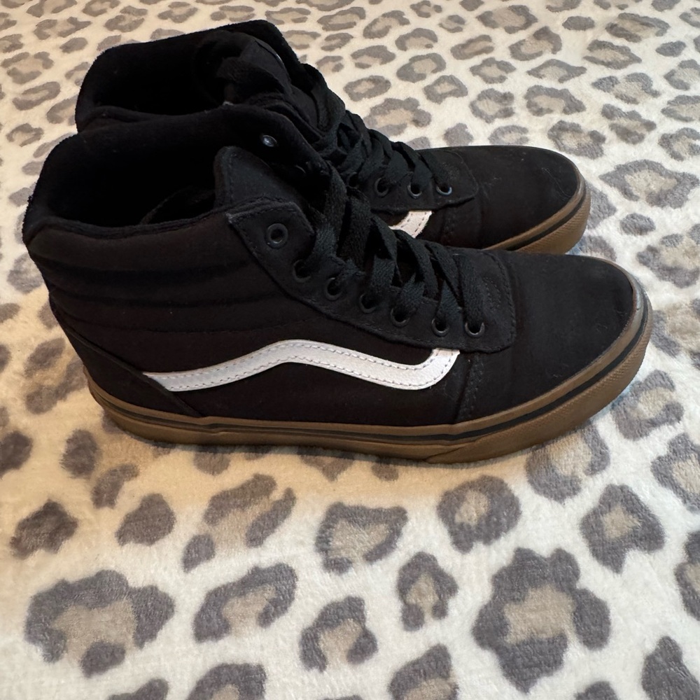 SIZE 3 BUNDLE OF KIDS SNEAKERS - Picture 11 of 13
